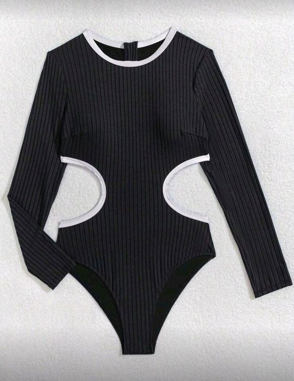Traje de Baño tipo Body negro acanalado